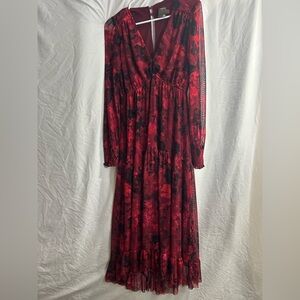 ❤️‍🔥🥀 Taylor Midi Red Black Floral Dress-V- Neck-Long Sleeve-Mesh- Size 6